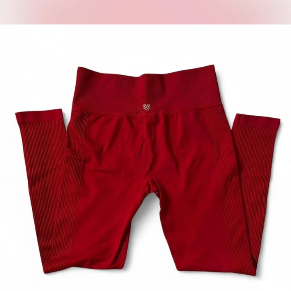 Forever 21 Women's Red Leggings & Cropped Jacket - Picture 4 of 5